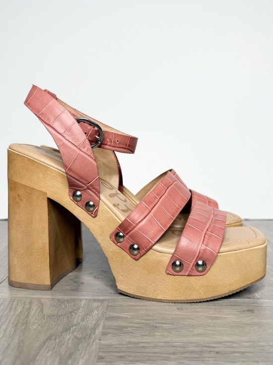 Sam Edelman Shoes - Sam Edelman Rosalind Pink Crocodile Square Toe Heeled Sandal 7